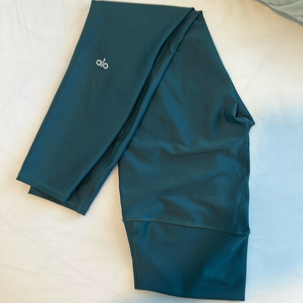 Alo yoga size small leggings